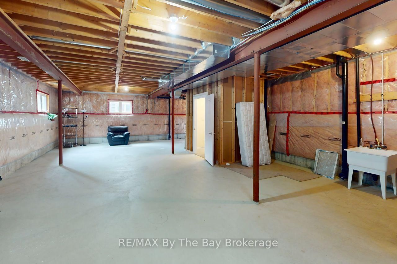 11 Grand Poplar Lane • Wasaga Beach, ON photo 30