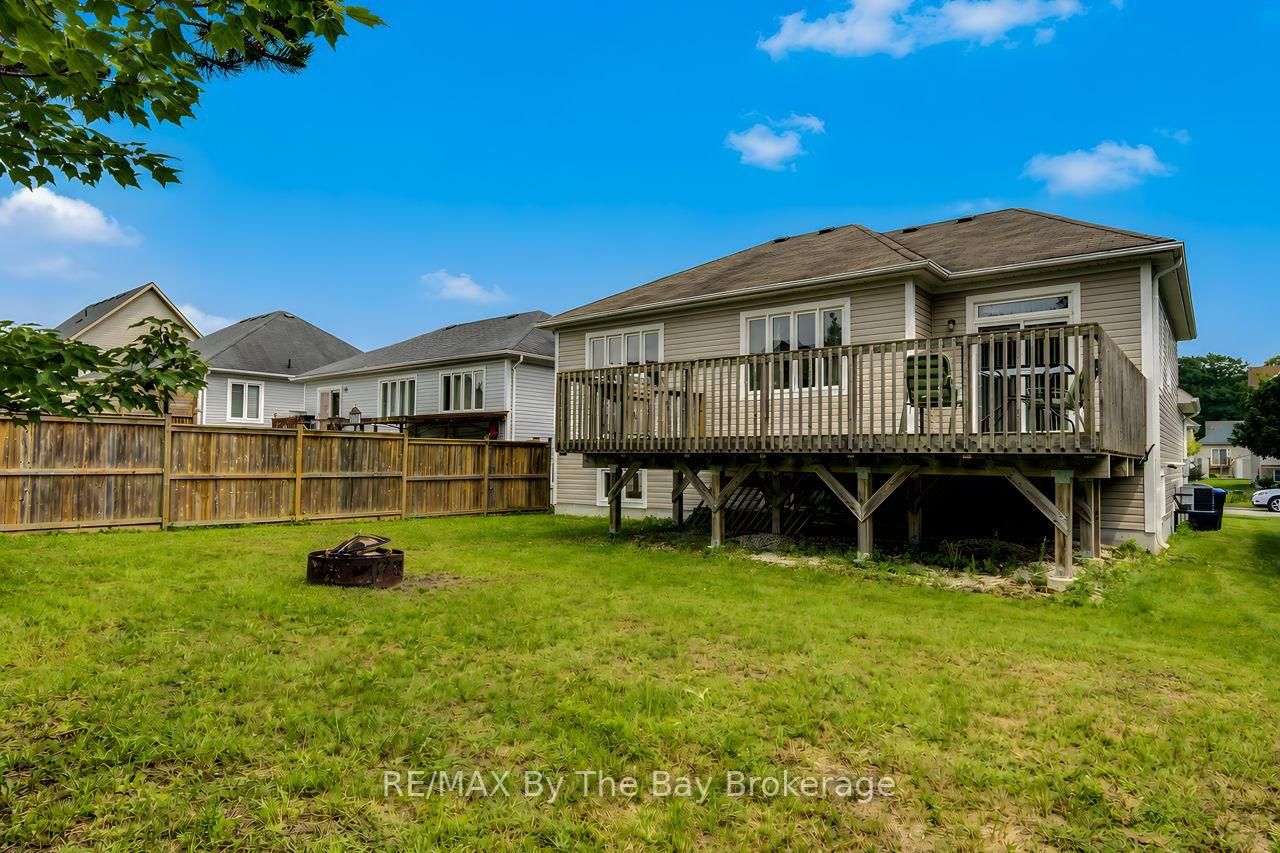 11 Grand Poplar Lane • Wasaga Beach, ON photo 34