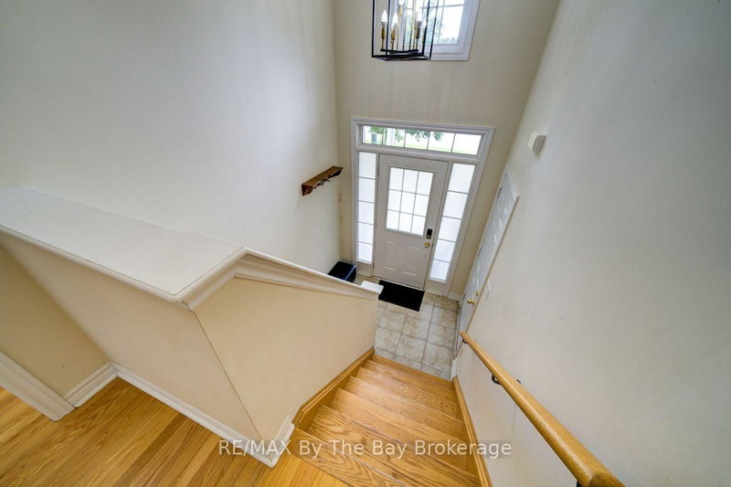 11 Grand Poplar Lane photo 5