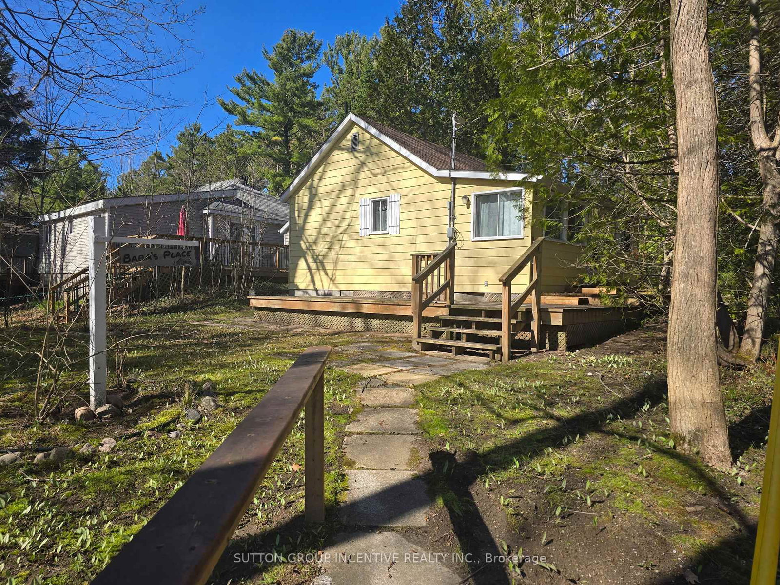 18 Harras Avenue • Tiny, ON photo 3