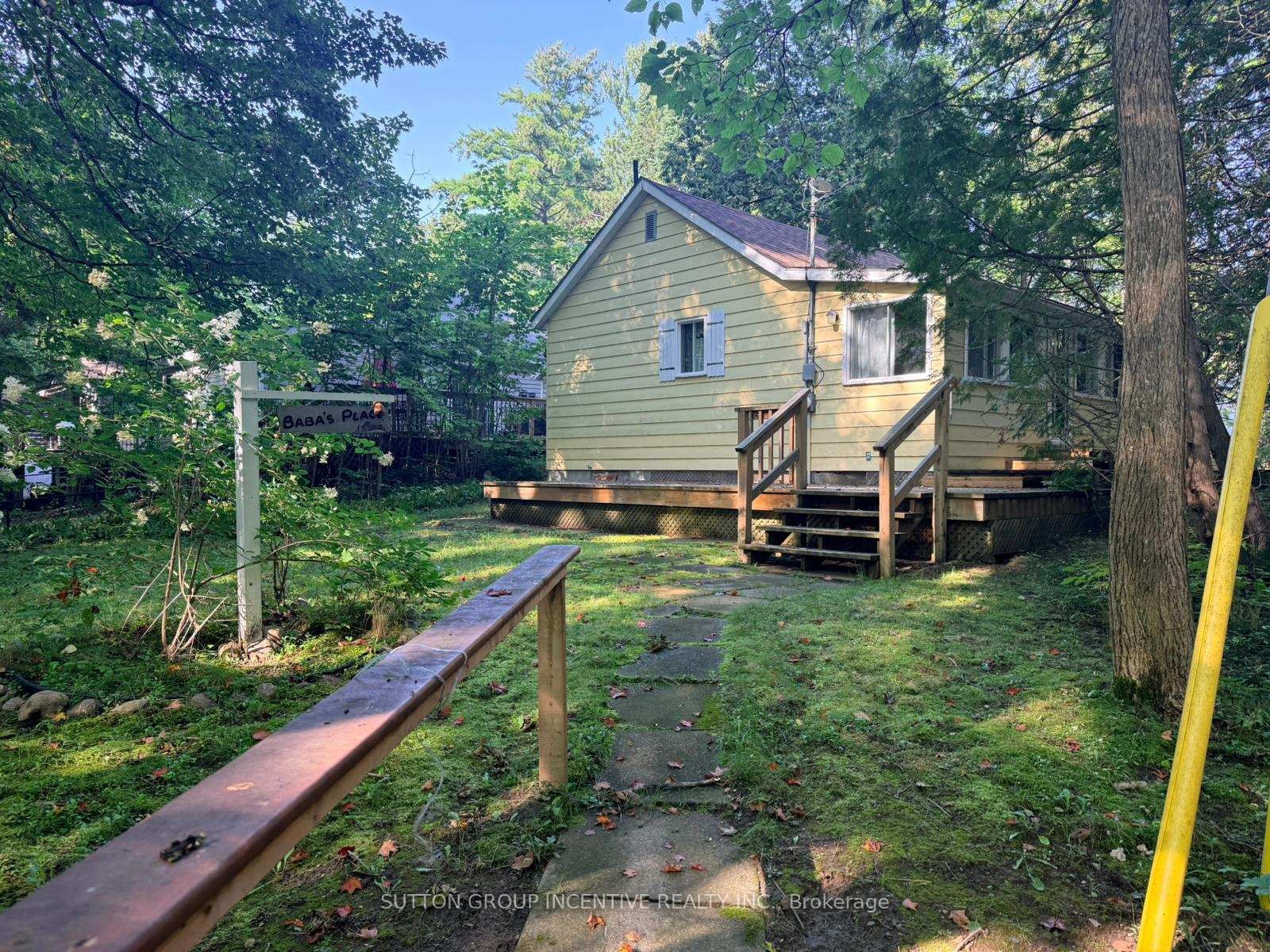 18 Harras Avenue • Tiny, ON photo 8