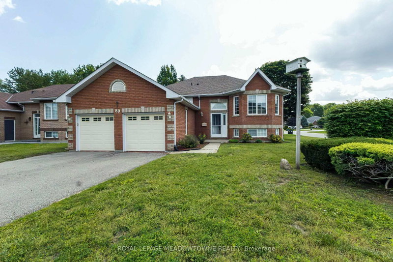 89 Royal Beech Drive