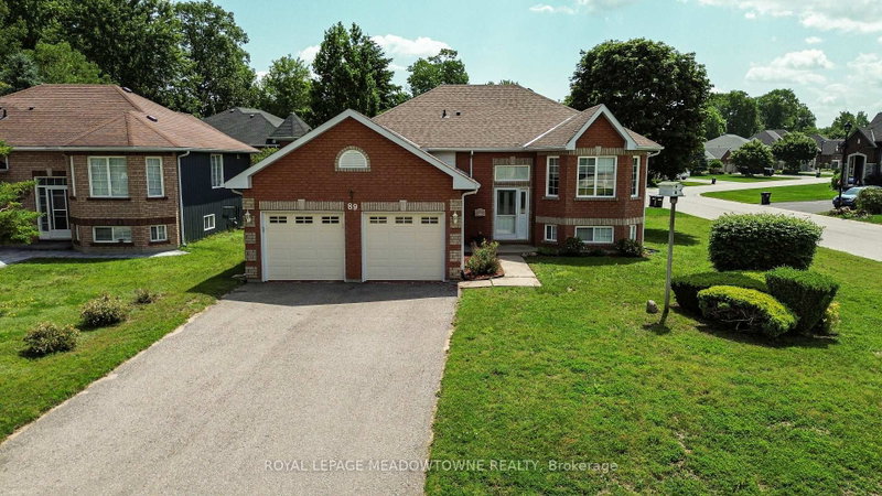 89 Royal Beech Drive