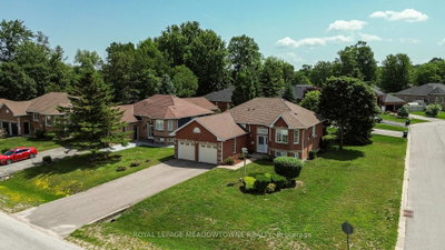 89 Royal Beech Drive • Wasaga Beach, ON photo 3