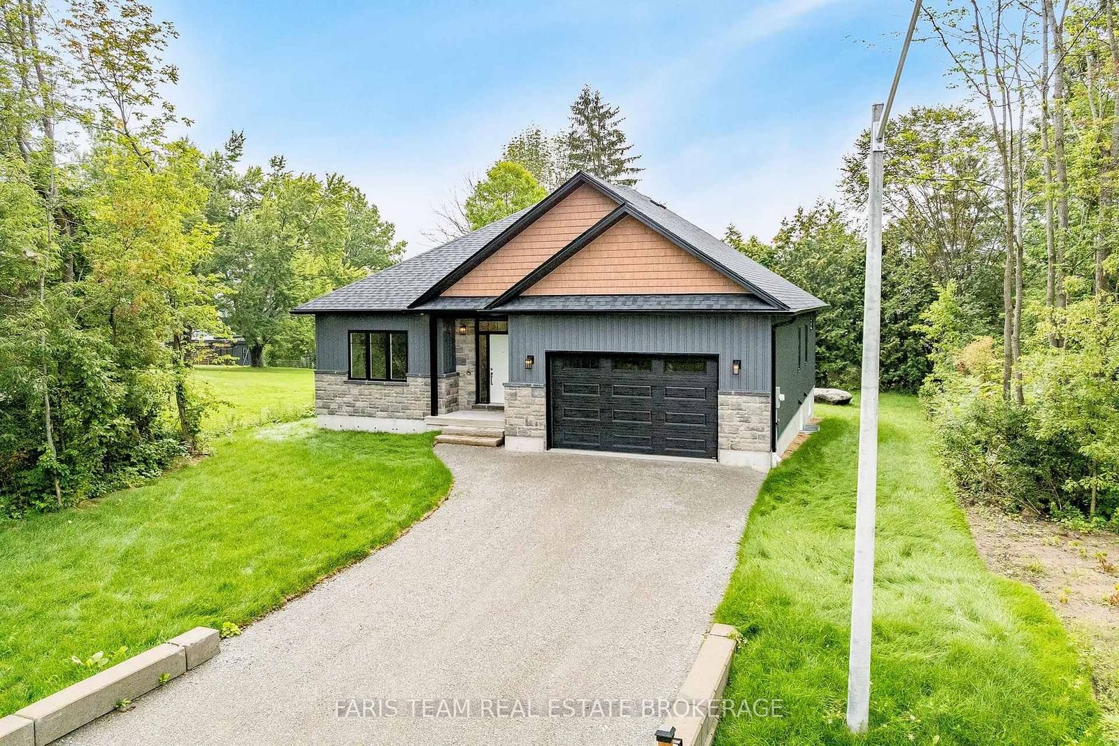 45 Sheppard Street • Severn, ON photo 2