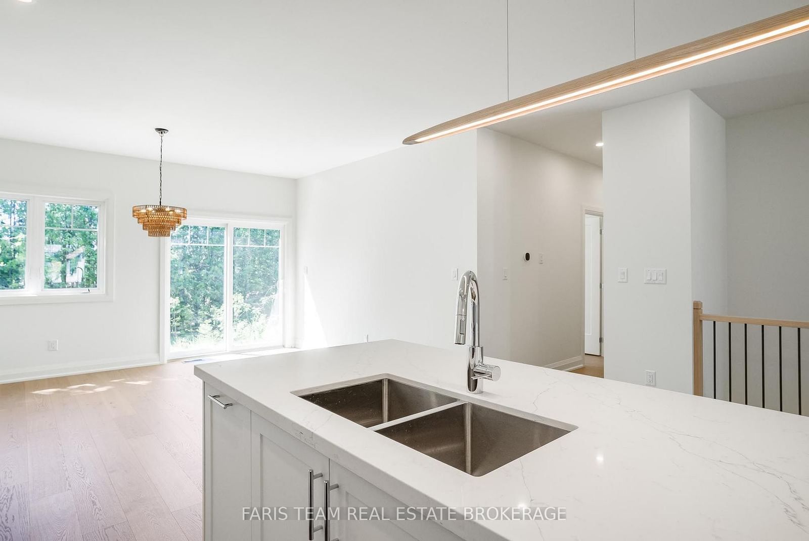 45 Sheppard Street • Severn, ON photo 8