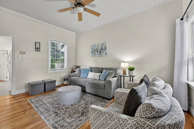 19 Centre Street • Barrie, ON photo 5