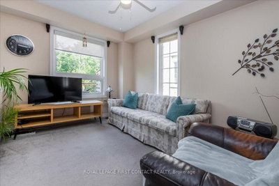 28 Pass Court • Barrie, ON photo 8