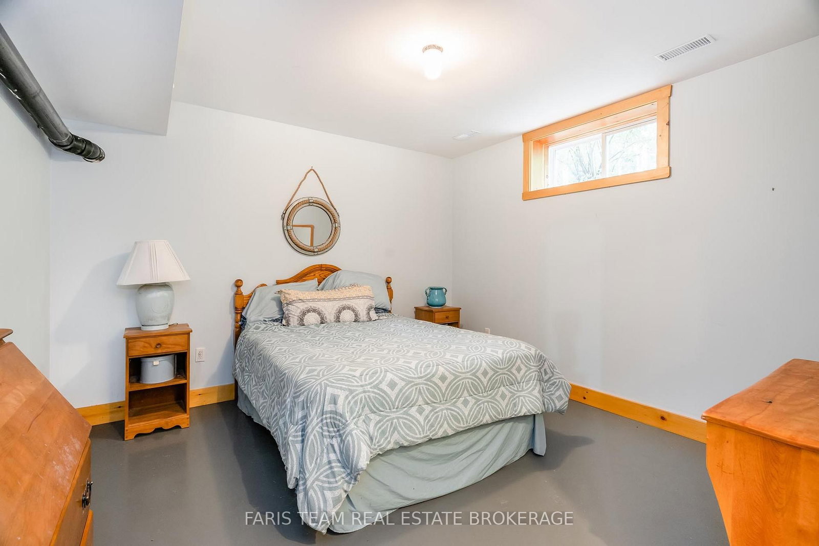697 Lafontaine Road E • Tiny, ON photo 28