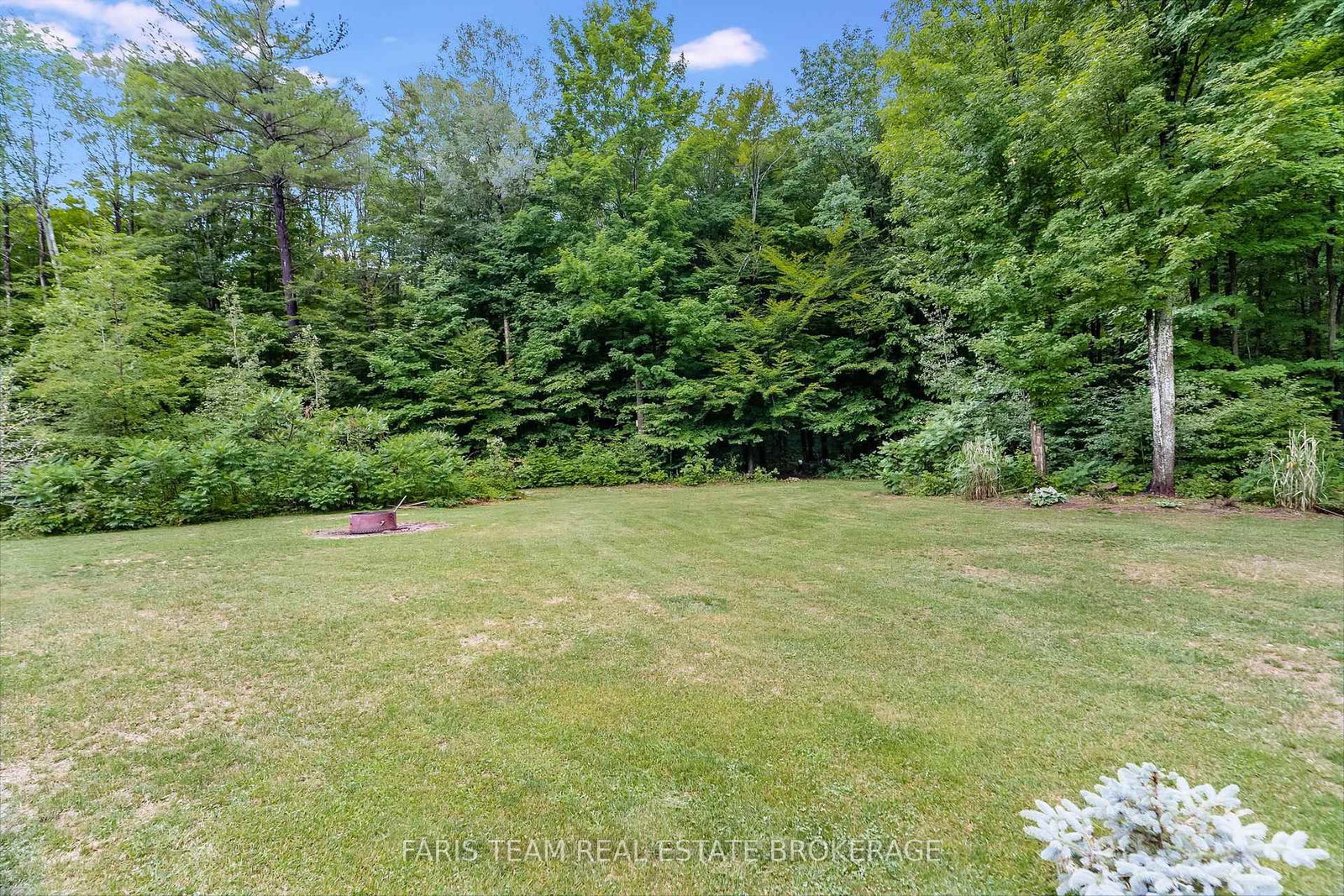 697 Lafontaine Road E • Tiny, ON photo 36