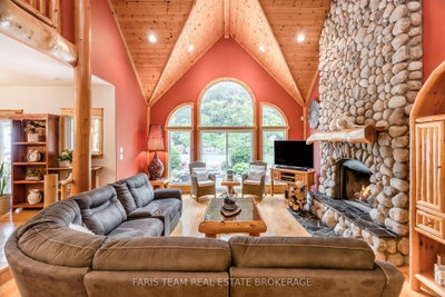 697 Lafontaine Road E • Tiny, ON photo 6