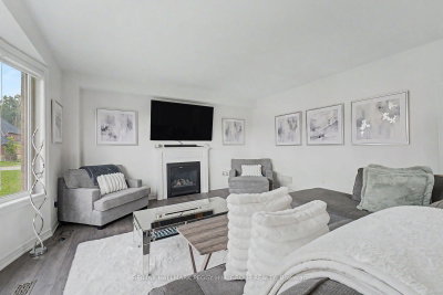 113 Rugman Crescent • Springwater, ON photo 5
