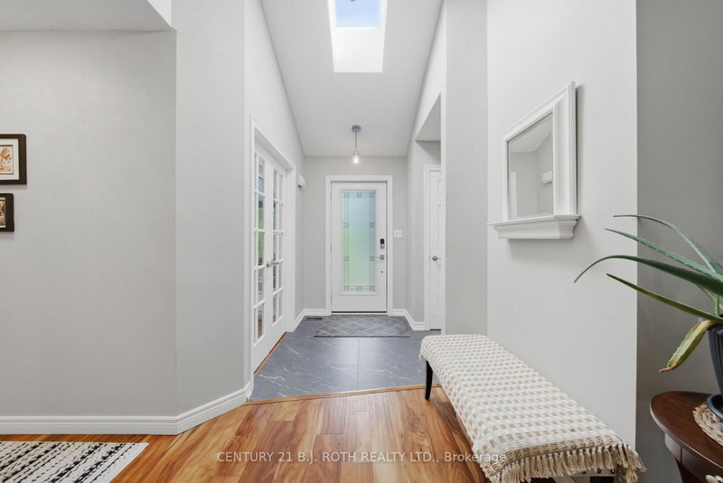 300 CUNDLES Road W
