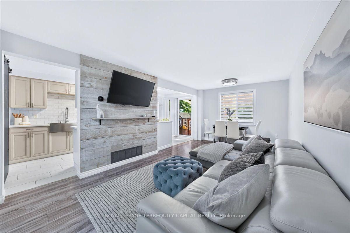 9 Seymour Crescent • Barrie, ON photo 12
