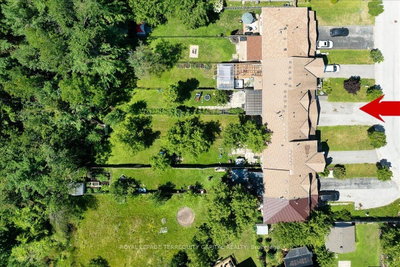 9 Seymour Crescent • Barrie, ON photo 3