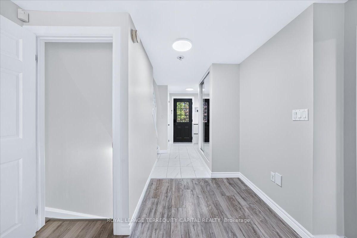 9 Seymour Crescent • Barrie, ON photo 36