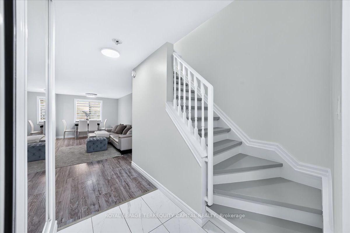 9 Seymour Crescent • Barrie, ON photo 9