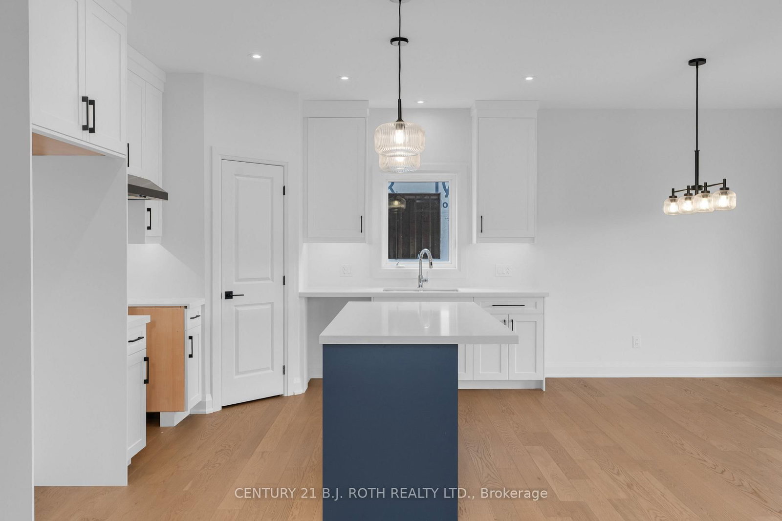 29 Harold Avenue • Severn, ON photo 12