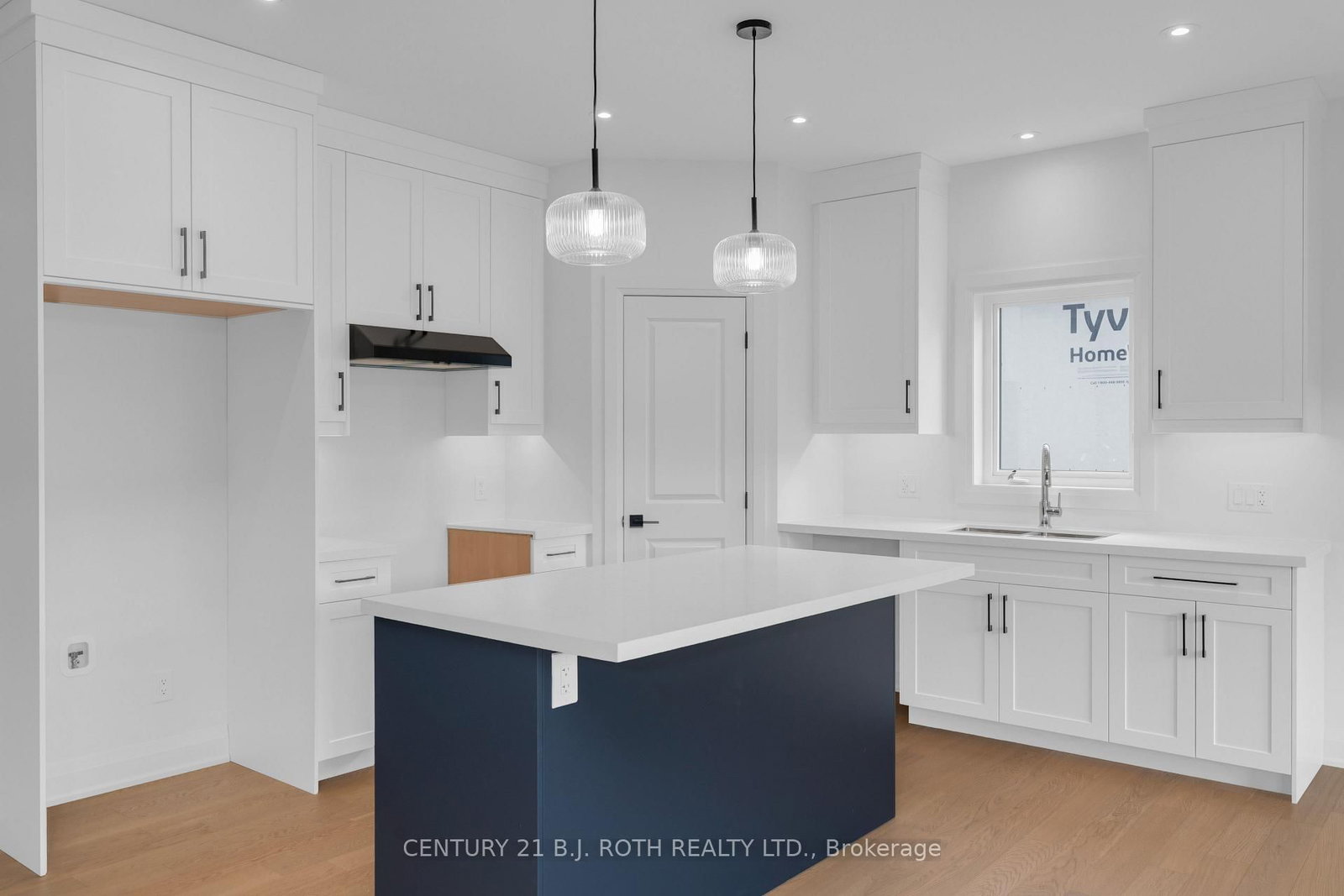 29 Harold Avenue • Severn, ON photo 13