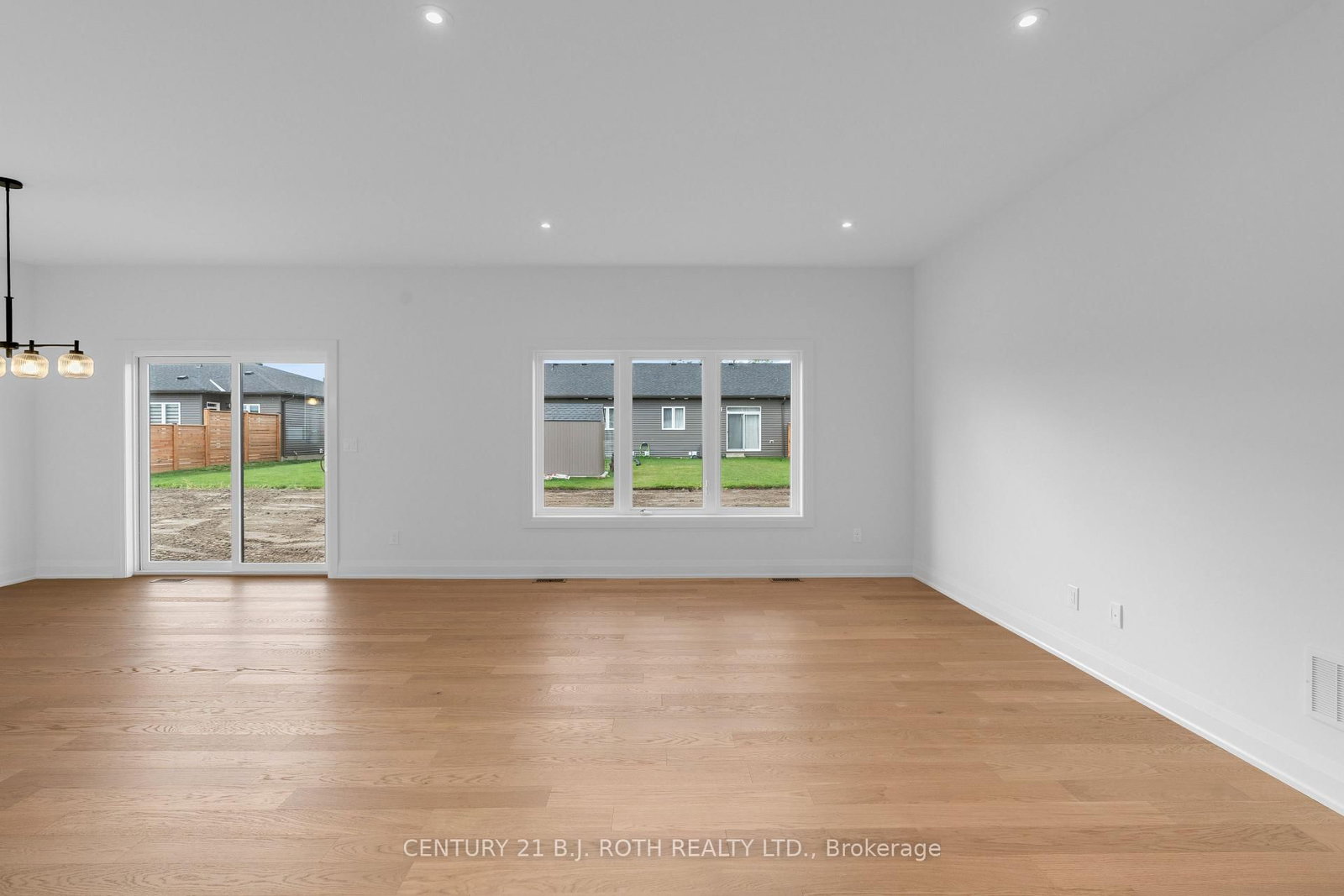 29 Harold Avenue • Severn, ON photo 18
