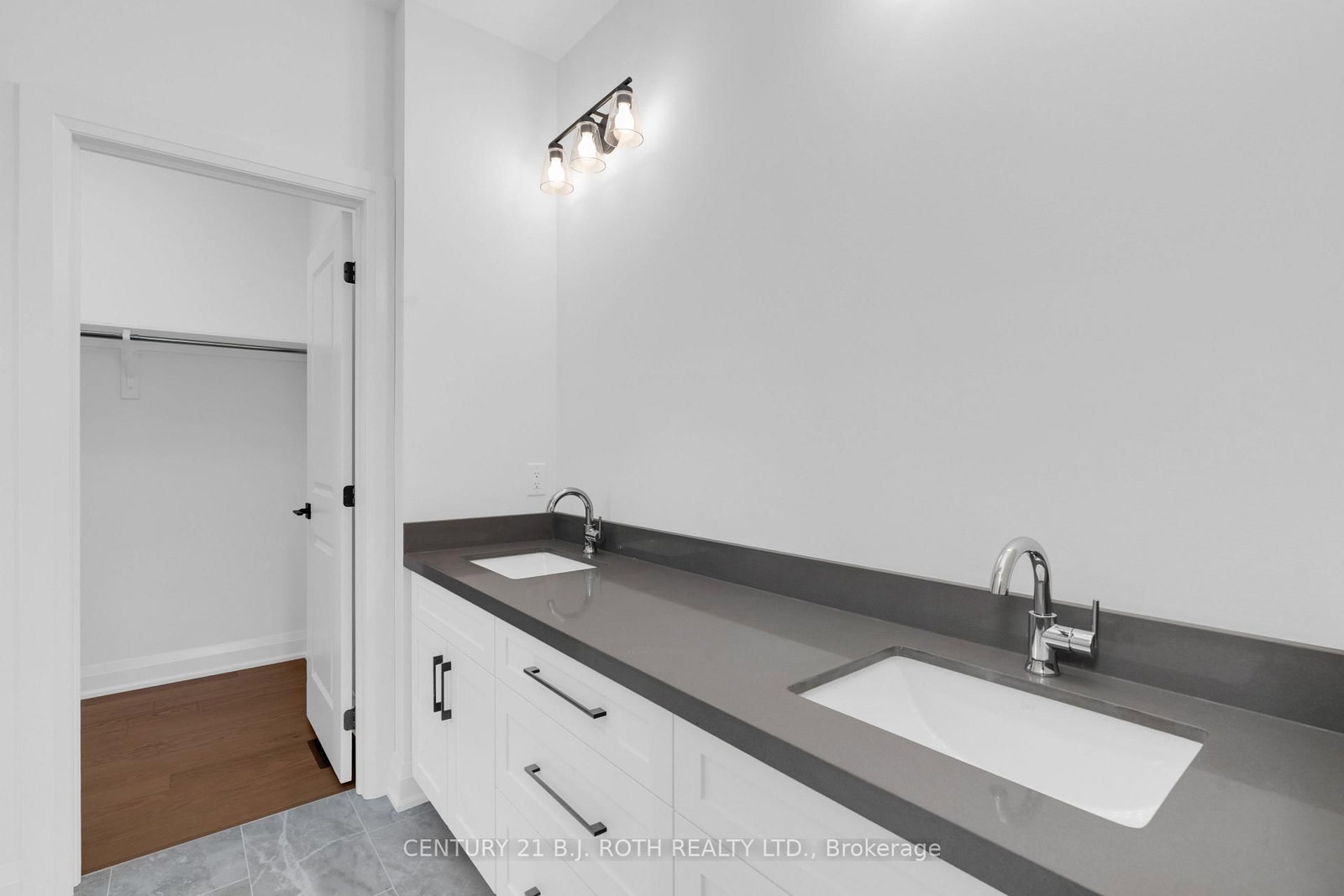 29 Harold Avenue • Severn, ON photo 22