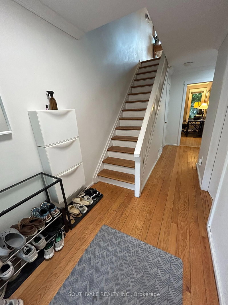 19 - 209 Escarpment Crescent