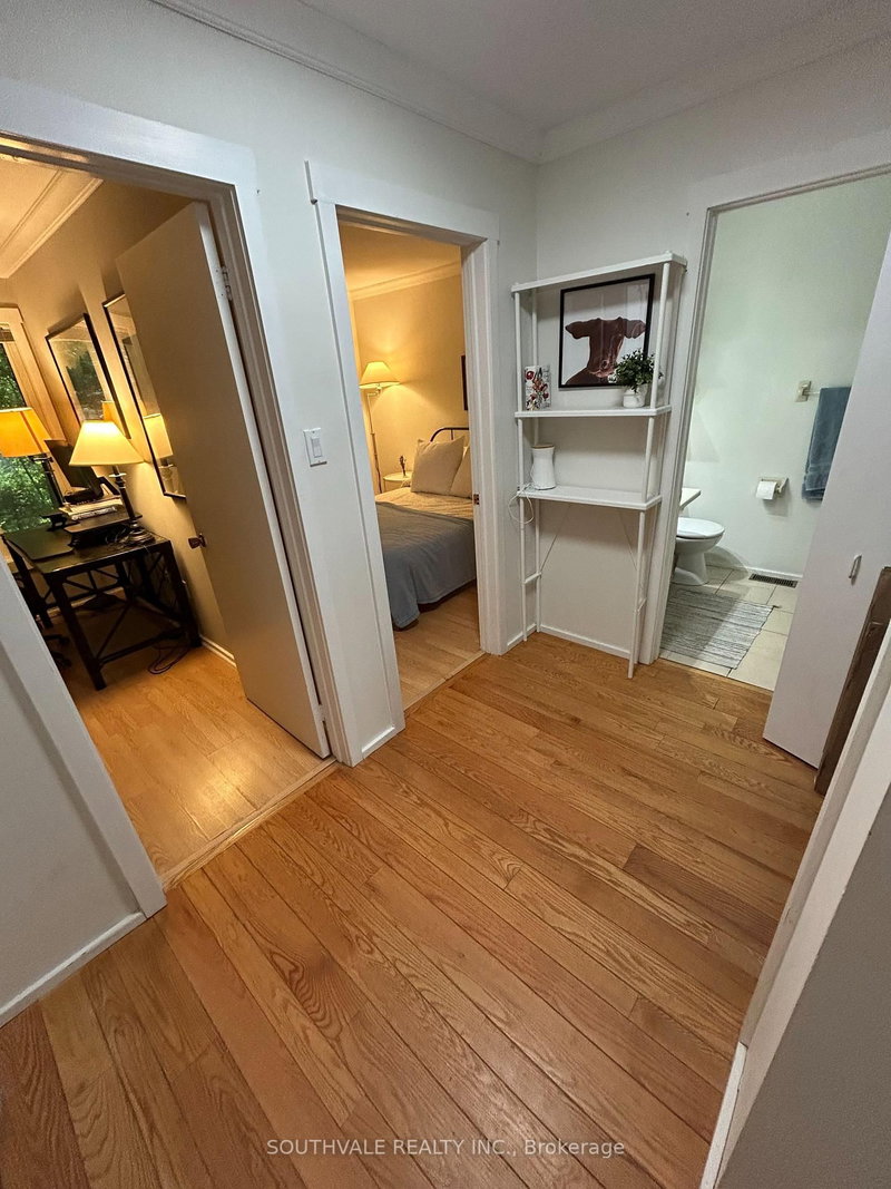 19 - 209 Escarpment Crescent