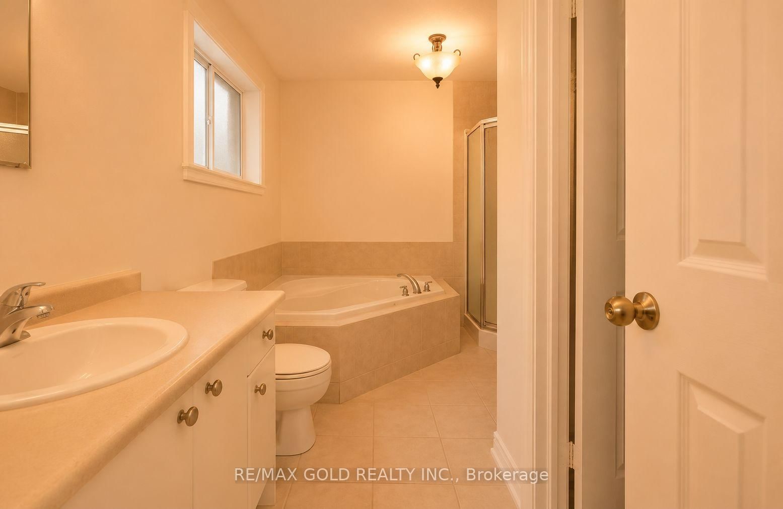 117 Wawinet Street • Midland, ON photo 10