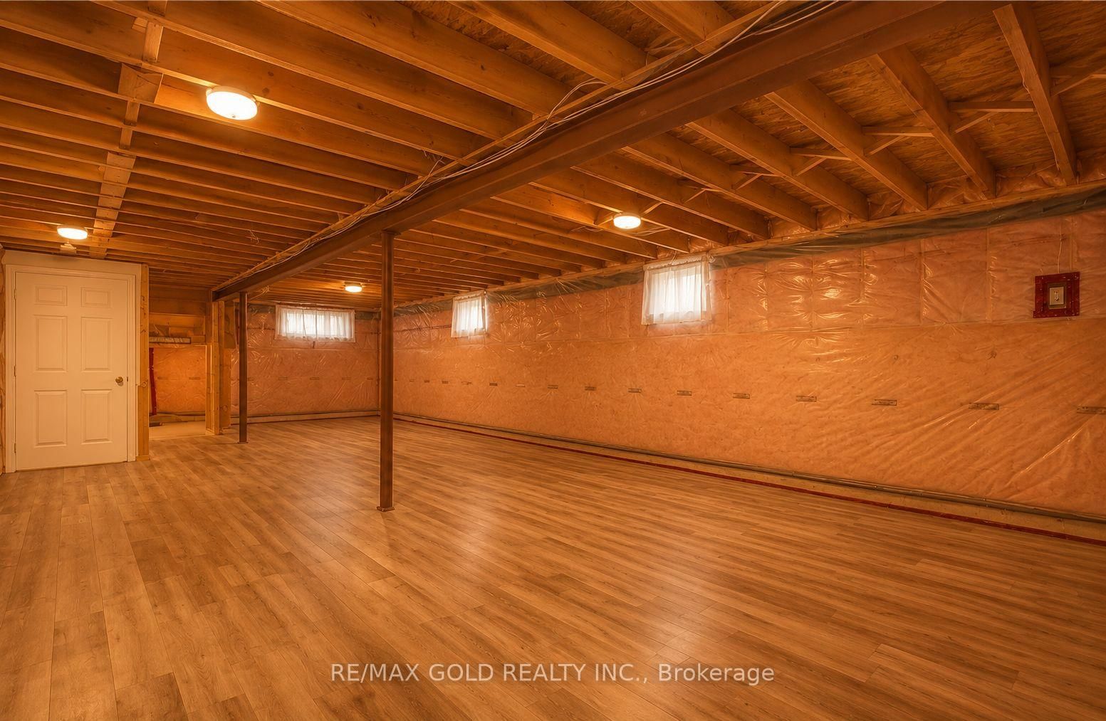 117 Wawinet Street • Midland, ON photo 15