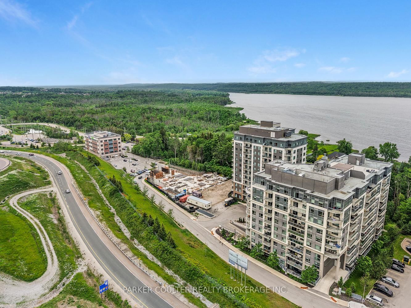 58 Lakeside Terrace • #909 • Barrie, ON photo 1