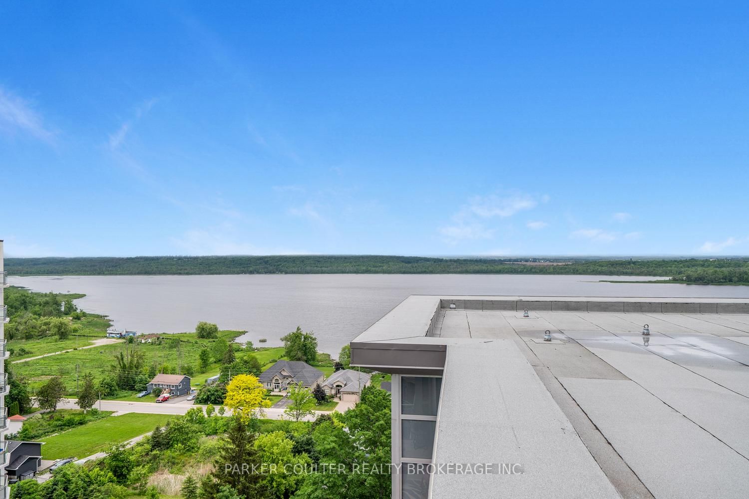 58 Lakeside Terrace • #909 • Barrie, ON photo 27