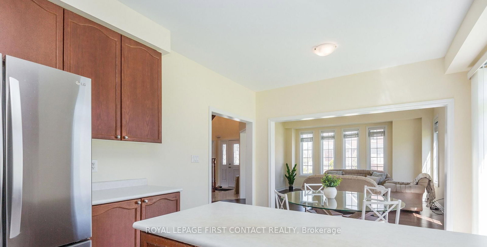 1 Griffin Gate • Barrie, ON photo 14