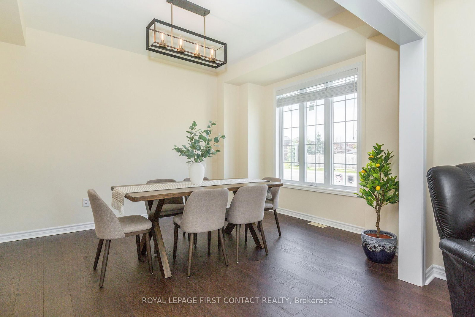 1 Griffin Gate • Barrie, ON photo 19