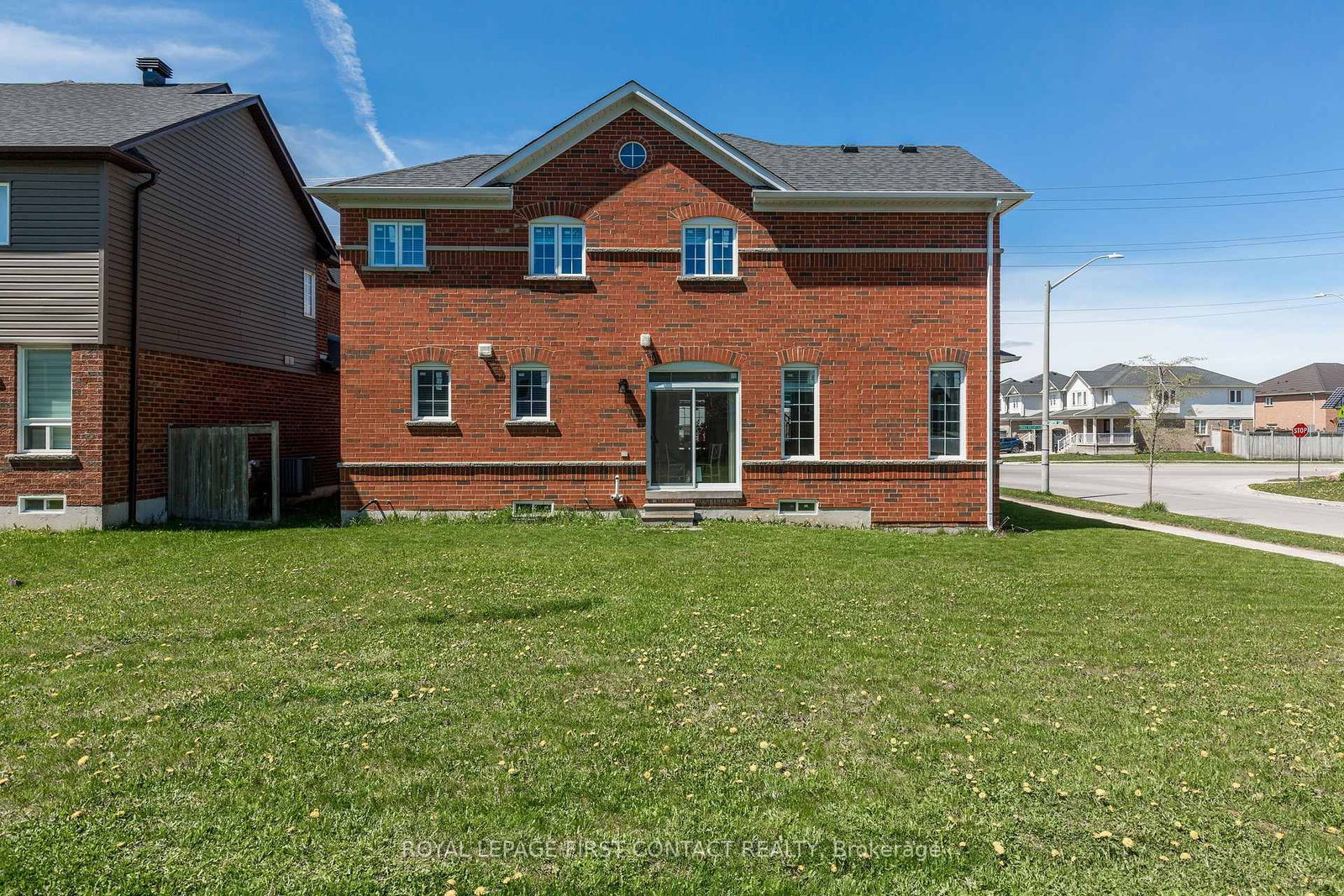 1 Griffin Gate • Barrie, ON photo 35