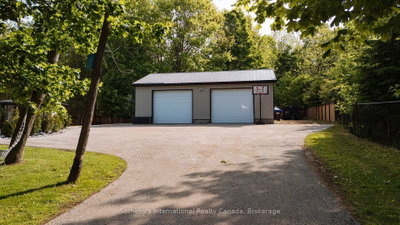 129 Bass Line • Oro-Medonte, ON photo 2