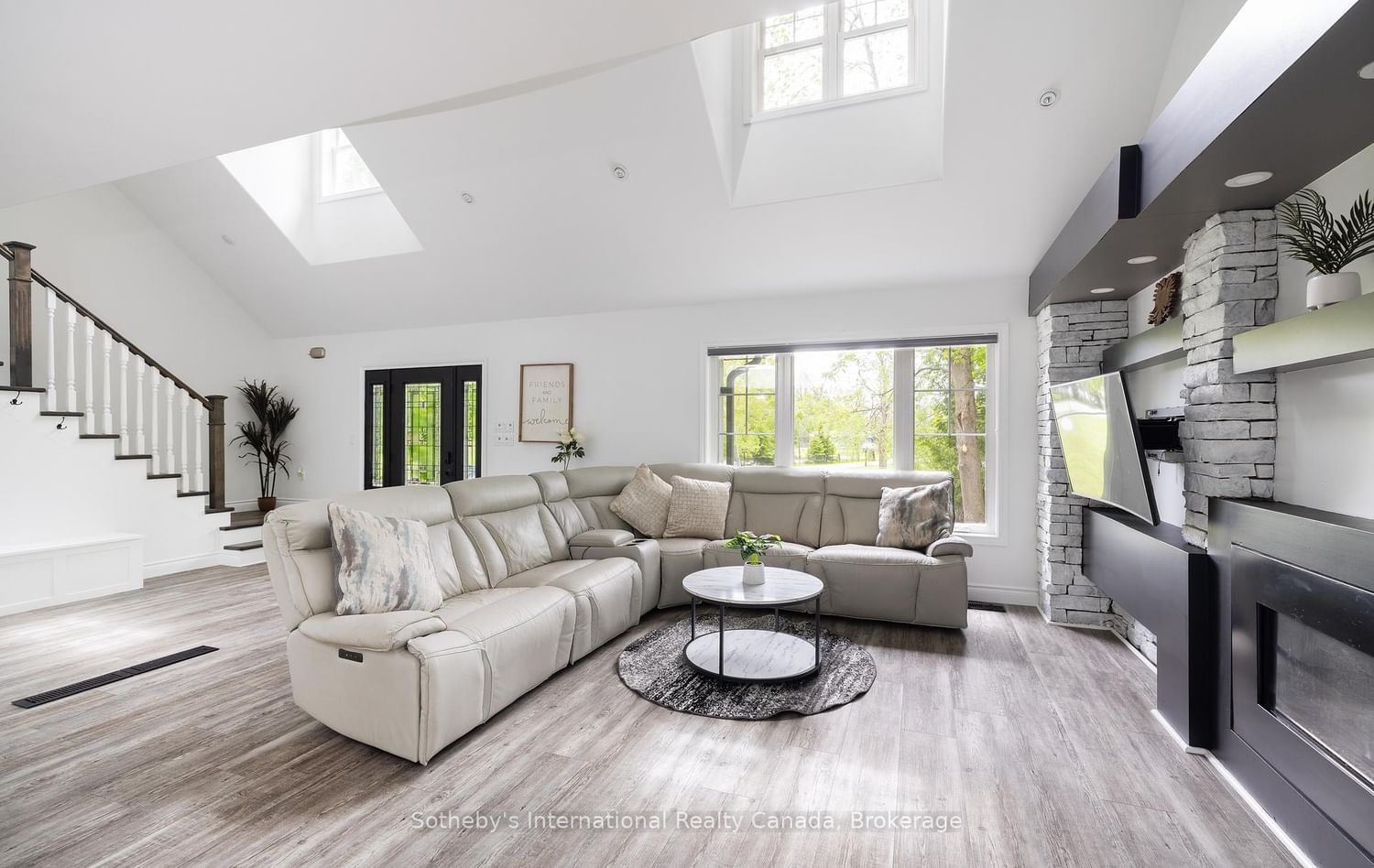 129 Bass Line • Oro-Medonte, ON photo 9