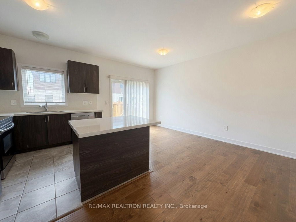 36 Westwood Avenue 5
