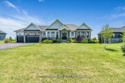 3 Best Court • Oro-Medonte, ON photo 3