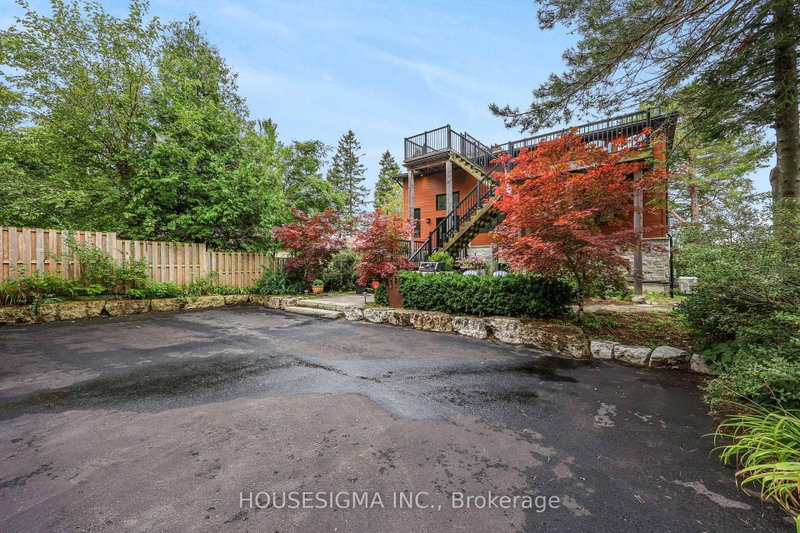 1046 River Road