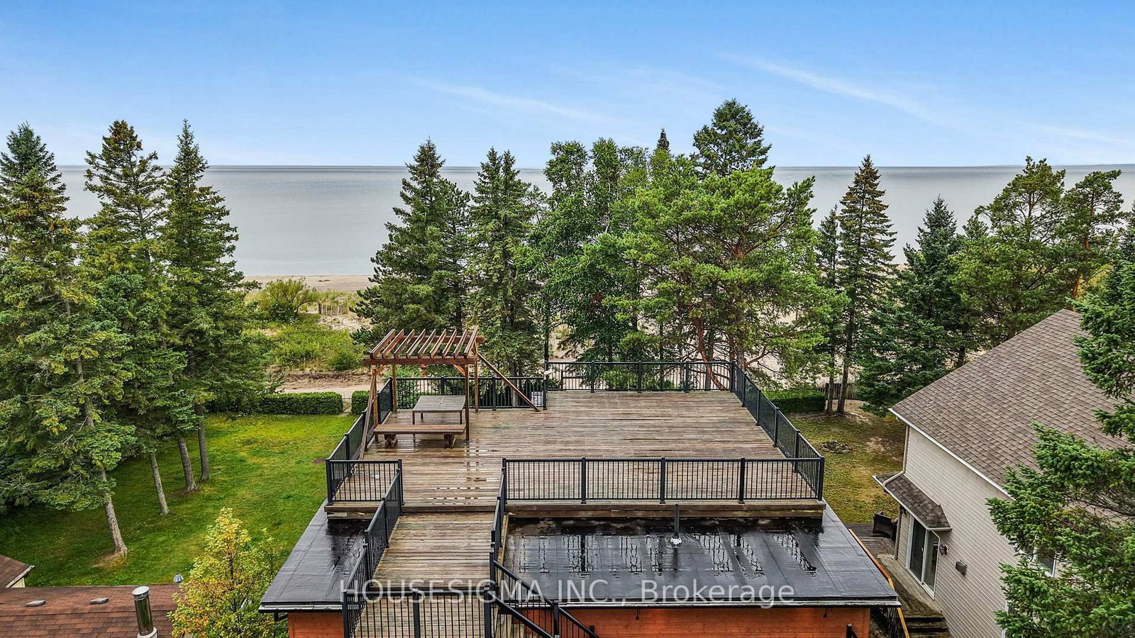 1046 River Road • Wasaga Beach, ON photo 43