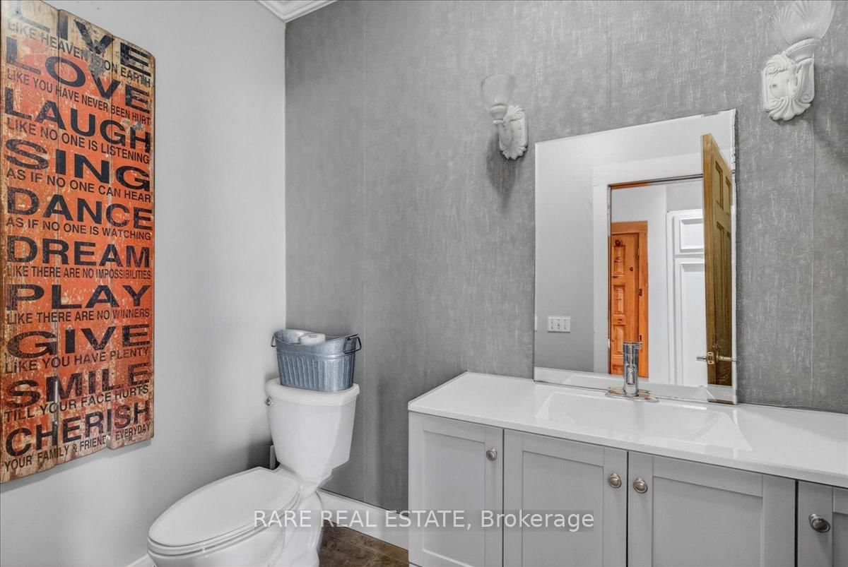 3938 Hogback Road • Clearview, ON photo 12
