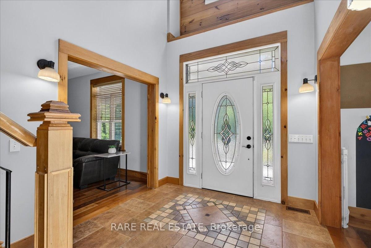 3938 Hogback Road • Clearview, ON photo 5