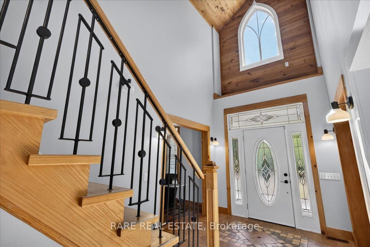 3938 Hogback Road • Clearview, ON photo 6