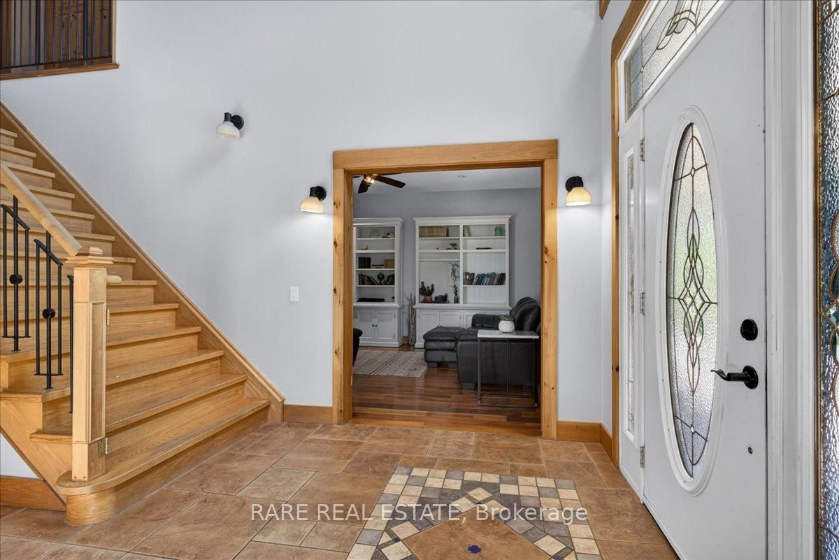 3938 Hogback Road • Clearview, ON photo 8