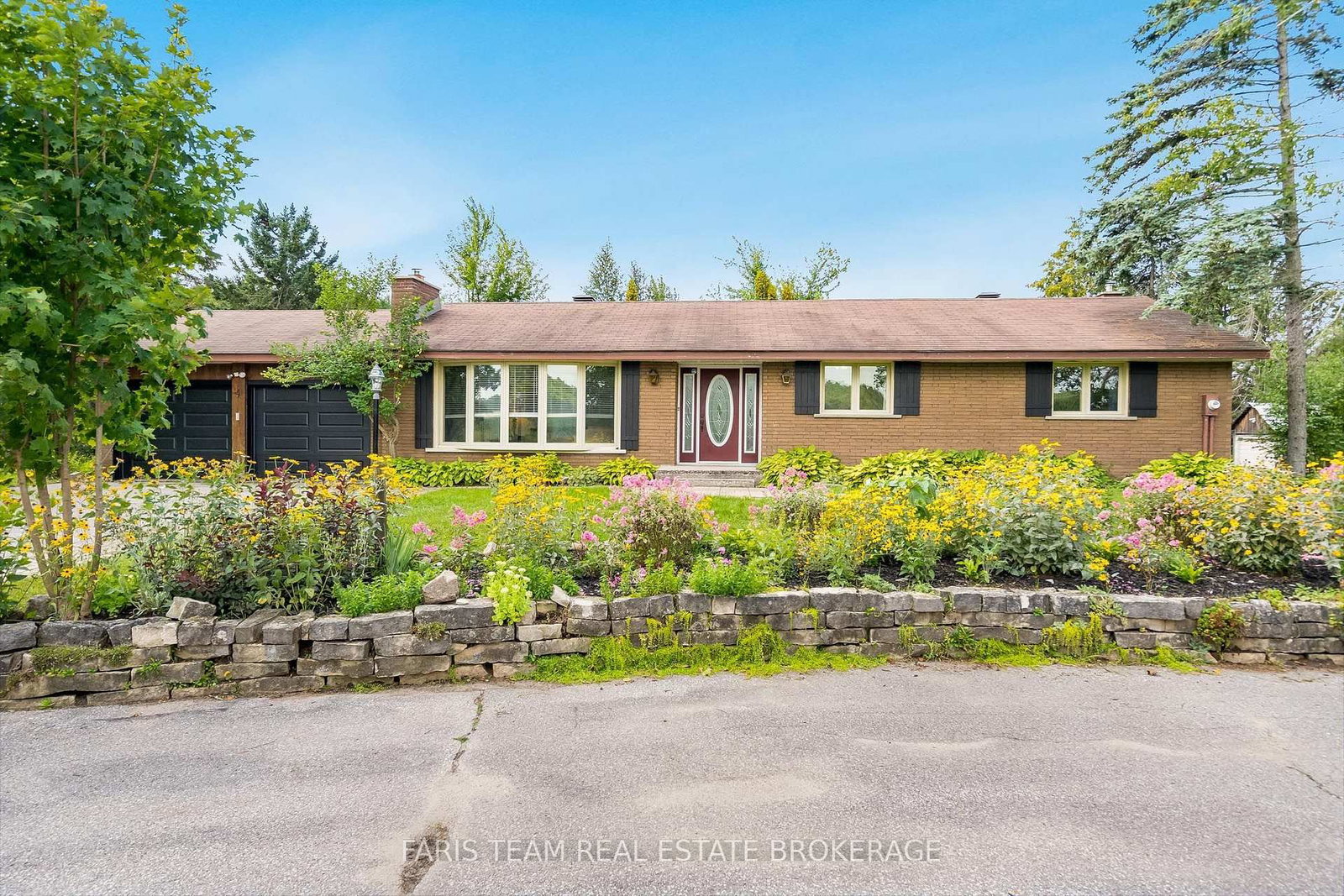 2536 4th Line N • Oro-Medonte, ON photo 4