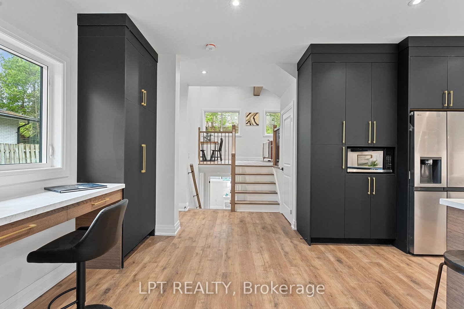 168 Berczy Street • Barrie, ON photo 12