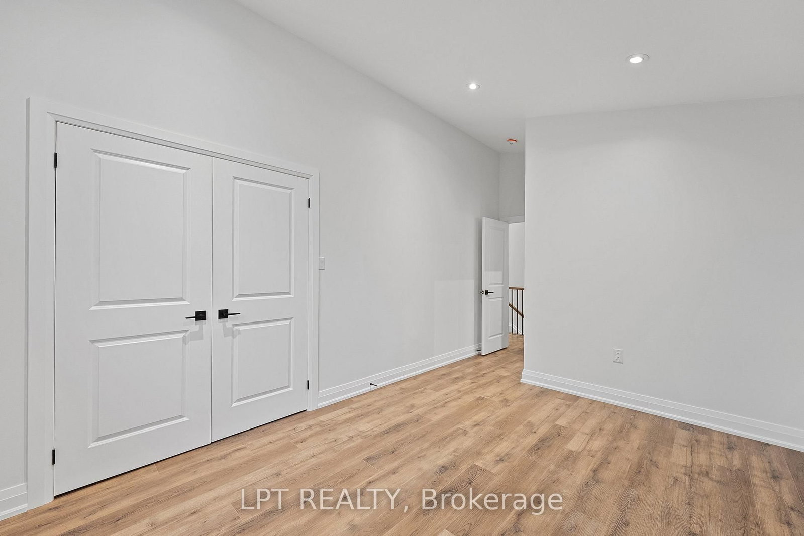 168 Berczy Street • Barrie, ON photo 24