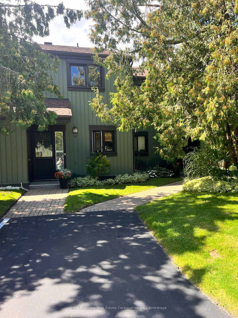 12 - 152 Escarpment Crescent