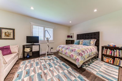471 Oxbow Crescent • Collingwood, ON photo 9