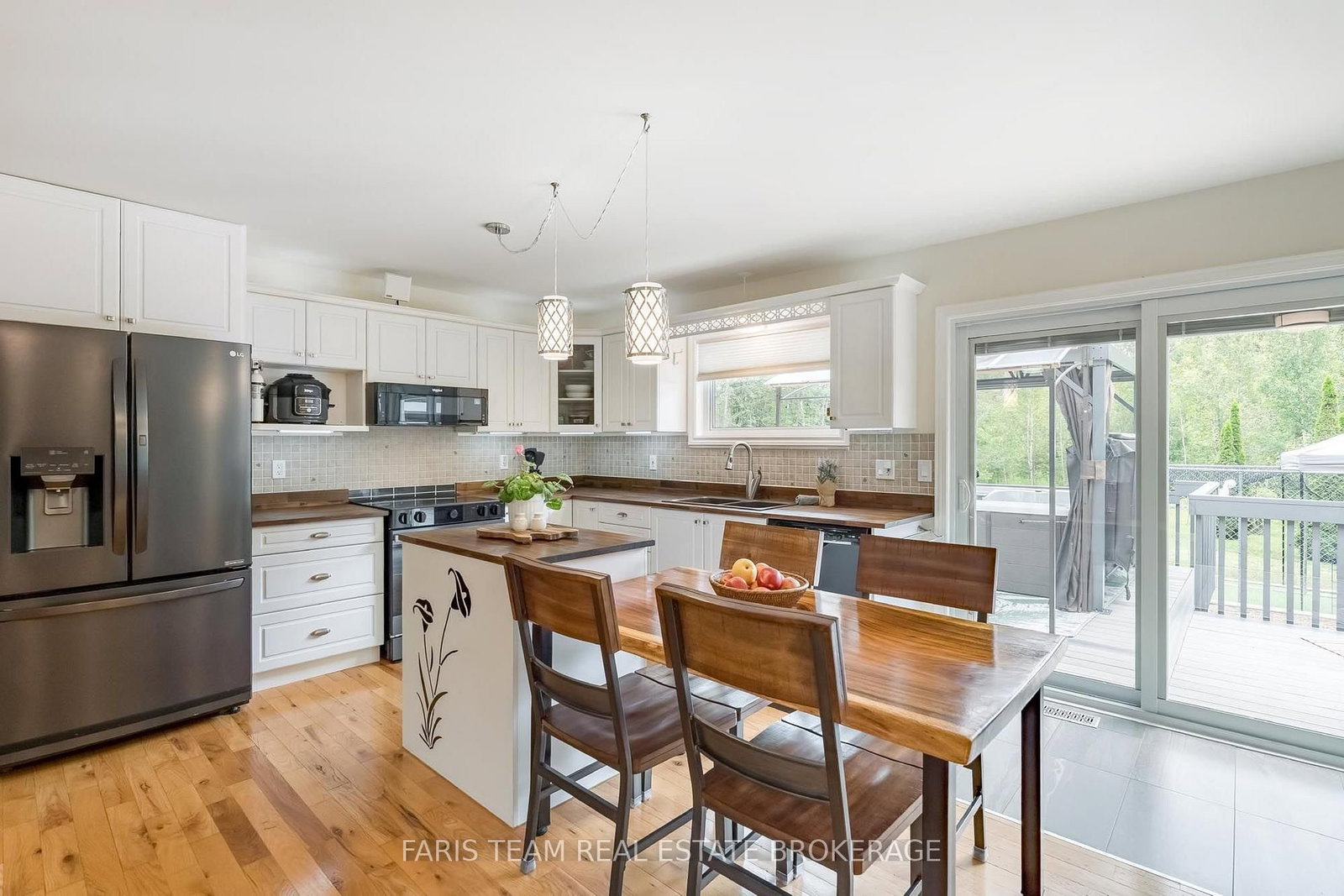 2151 Fairgrounds Road • Ramara, ON photo 4